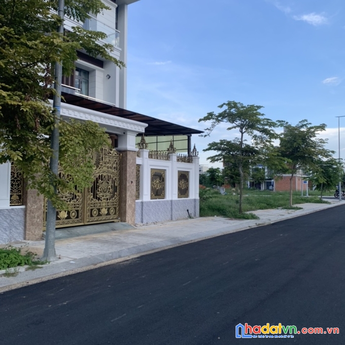 Cần bán lô biệt thự giá tốt nhất thị trường