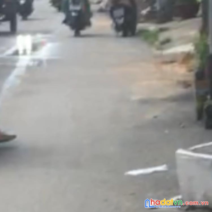 Giảm 200 triệu bán gấp nhà 
đường đht 06 tân hung thuận q12