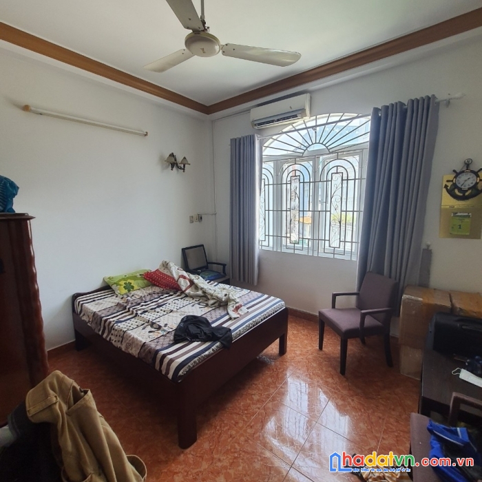 Nhà xe hơi tận cửa, 3 tầngbtct  lê trọng tấn, tân phú 40 m2, 4.5 tỷ