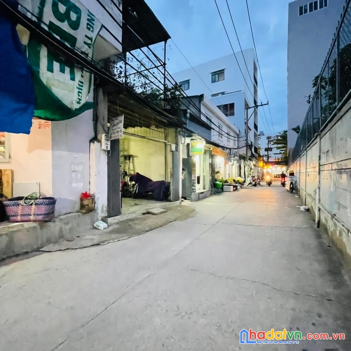 Chính chủ bán nhà quận 7-shr-võ thị nhờ-68m2. 5.9 tỷ. hxh tránh nhau