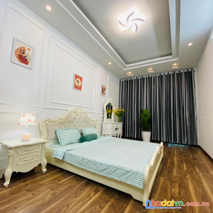 Nhà đẹp cầu giấy 35m2 - 5 tầng  - ngõ thông gần ô tô - full nội thất giá nhỉnh 4 tỷ