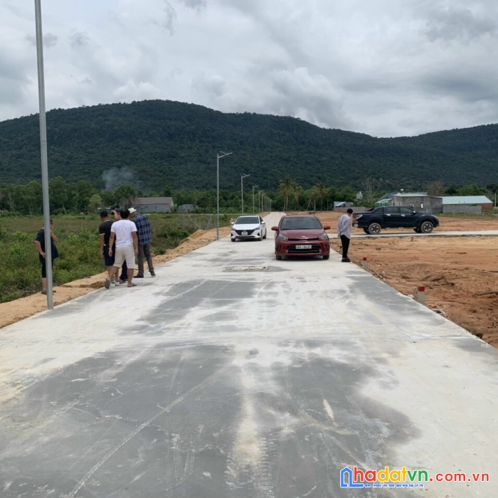 Cần bán lô đất hàm ninh chỉ 650tr sát vin bãi vòng