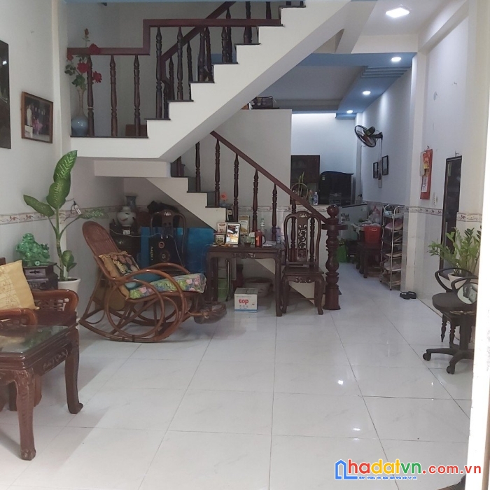 Nhà 4 tầng mặt tiền thụt mễ cốc quận 8, 50m2 giá 4.8 tỷ