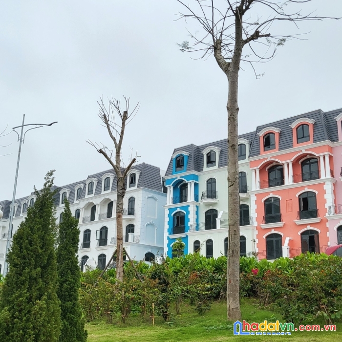 Cần tìm chủ nhân căn shop khe thoáng kinh doanh sầm uất