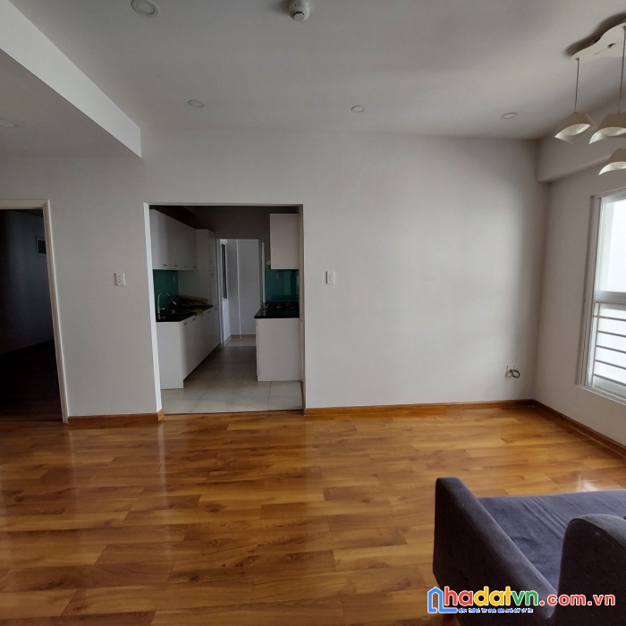 Bán gấp 68m2 /2pn /căn góc/(  sổ hồng vĩnh viễn)