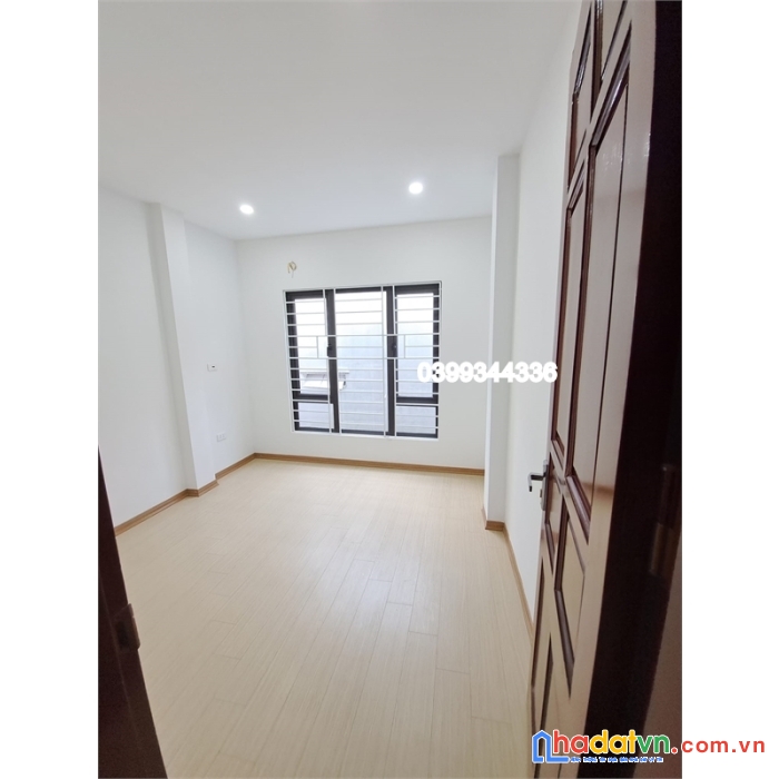 Kim giang _ nhà mới koong _ hiện đại _ gần ô tô _ tiện ích bạt ngàn, 40m2x5t, 3.85 tỷ