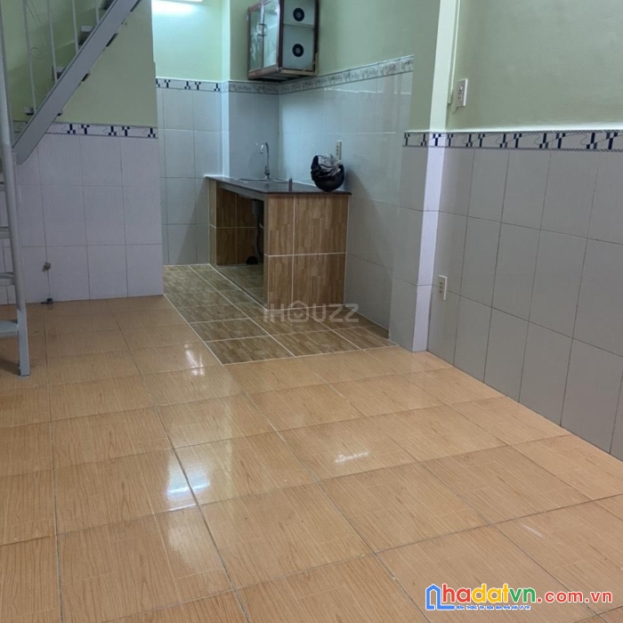 Chủ cần tiền bán gấp nhà hẻm đoàn văn bơ,f16,q4.