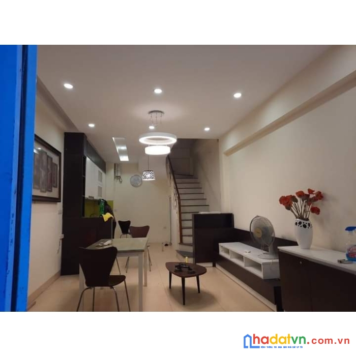 Rẻ, đẹp, trung tâm! phúc đồng, long biên, 32m, 5 tầng, vài m ra ô tô, 3 tỷ