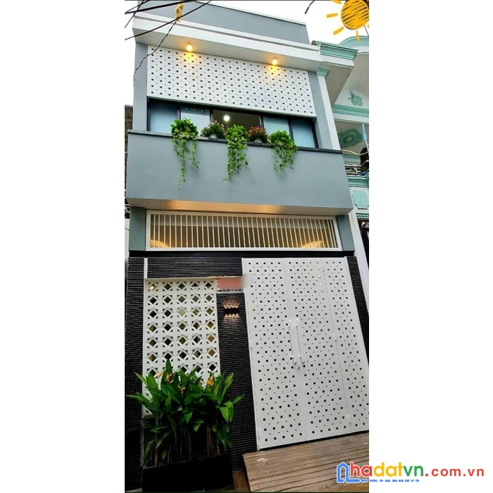 Nhà đẹp, phan đăng lưu, chỉ 5.7 tỷ, 3.6 x 13m, 2 lầu, phú nhuận