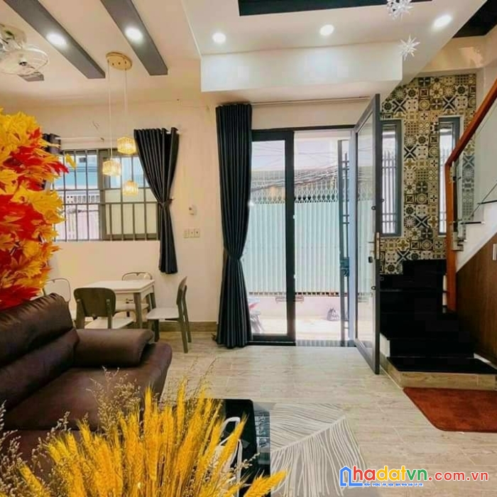 3.7 tỷ. mua nhà khu bắc mỹ an, ngũ hành sơn, 90m2. gần biển. ở ngay