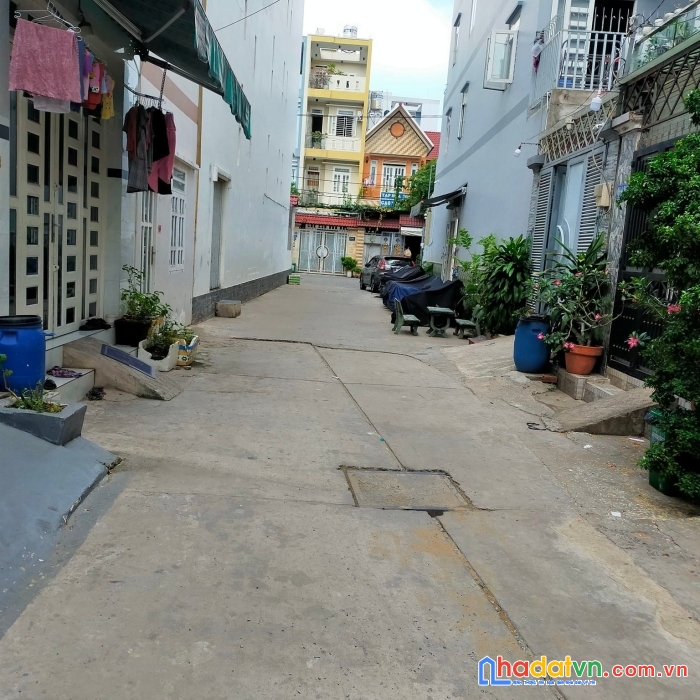 Nhà chiến lược - hxh - gần mã lò - hương lộ 2 - ngay bv bình tân - 2 tầng (4x12) - 4.4tỷ