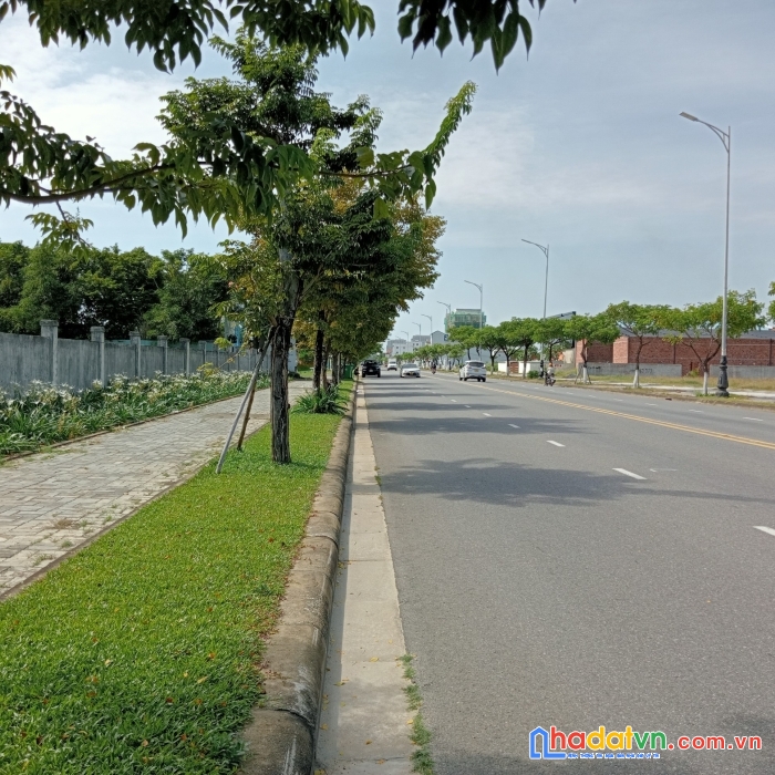 Hiếm khó tìm. 95m2, mt 9m, vài bước ra biển khu bắc mỹ an. chỉ 3,7 tỷ