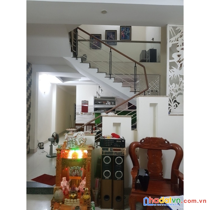 Bán nhà 2 tầng mặt phố gõ nãy kinh doanh tốt