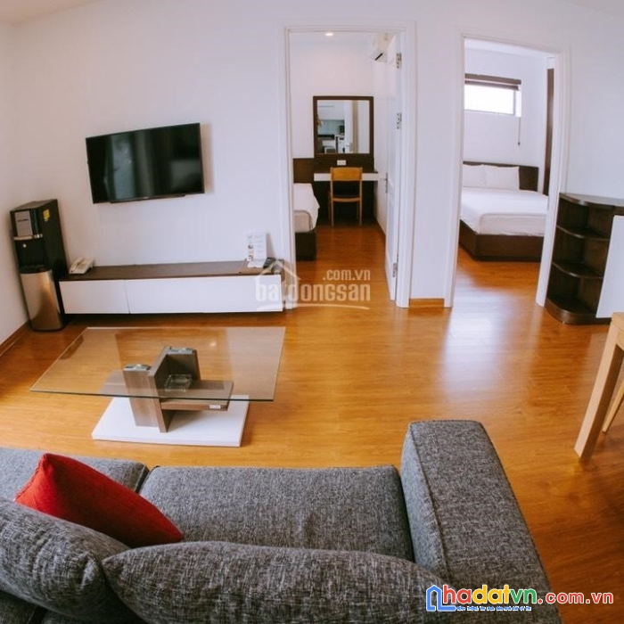 Cho thuê căn hộ văn cao 2 ngủ cực sang trọng. có hồ bơi, phòng gym miễn phí