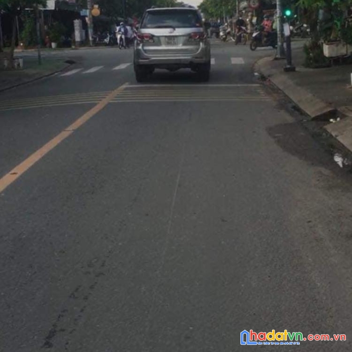 Nhà lớn đht 05 
phường tân hưng thuận q12