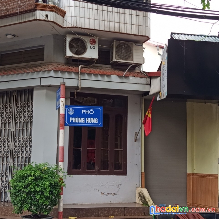 Cực hiếm...bán nhà mặt phố phùng hưng, thị xã sơn tây 55m2, mặt tiền 4,5m, kinh doanh tốt, ở mát