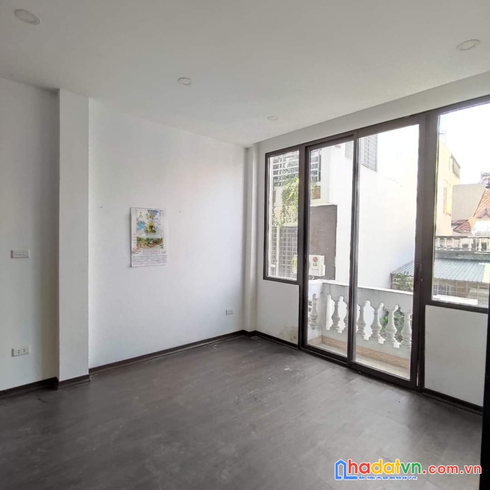 Bán gấp nhà văn quán hà đông-5 tầng mới đẹp-tiện ích đô thị-ở ngay-35m2-4.4 tỷ