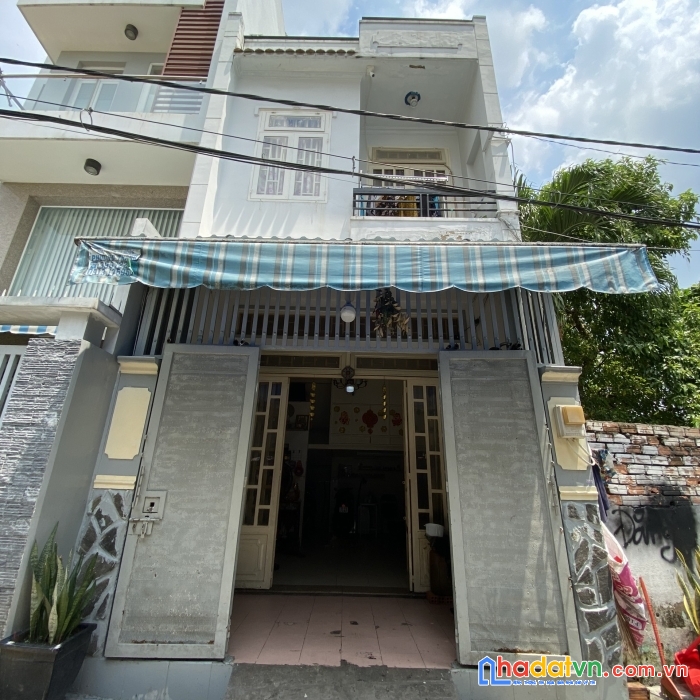 Hạ giá từ 5,5 tỷ xuống còn 5,2 tỷ đường nguyễn hữu tiến, dt 6x10, 1 lầu giá : 5.2 tỷ tl