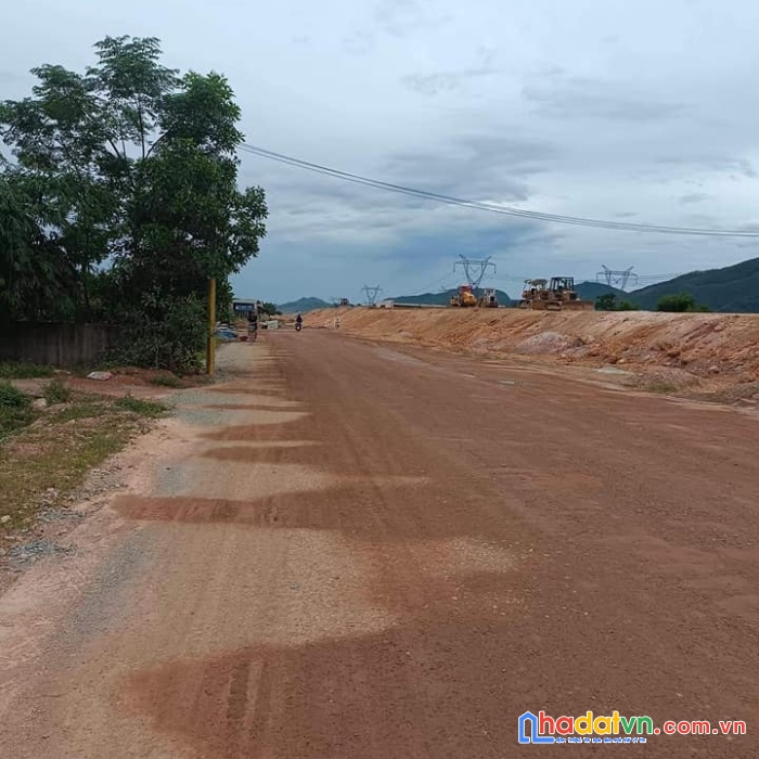 Cần ra đi nhanh em đất mặt tiền, view cao tốc xã phong xuân, huyện phong điền, huế