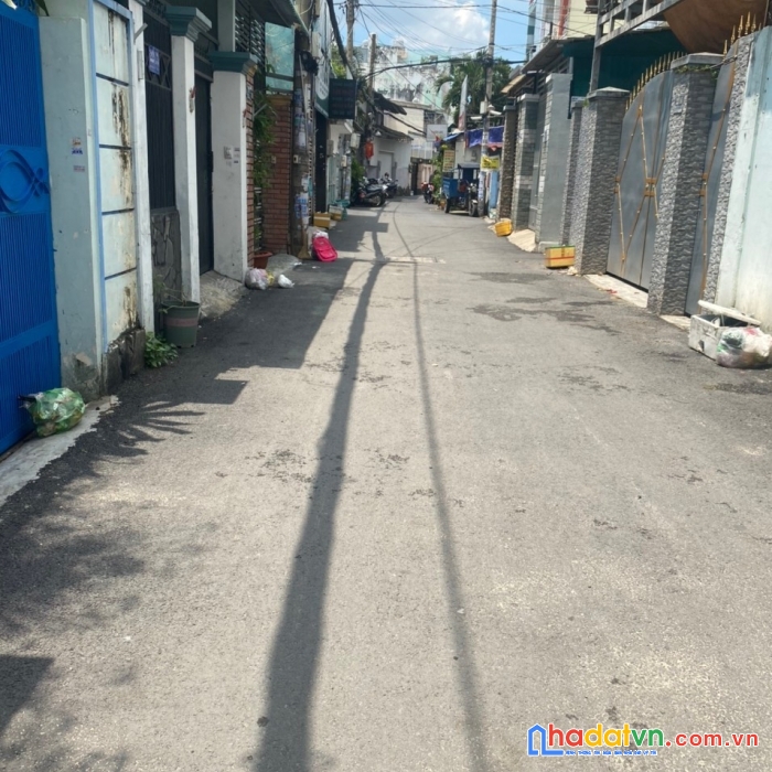 Ban nha quan go vap duong so 21 phuong 8 hem xe tai gan dg  quan trung ng van khoi