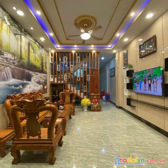 Giảm giá shock! chỉ còn 2.8tỷ, nhà kiệt lê duẩn, 74m2 mới đẹp, ở ngay.