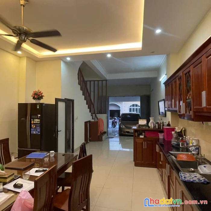 - phân lô - oto đỗ cửa - vỉa hè rộng.
- kdt đô nghĩa - hà đông.
- dt 75m * 5 tầng * mặt tiền 5m