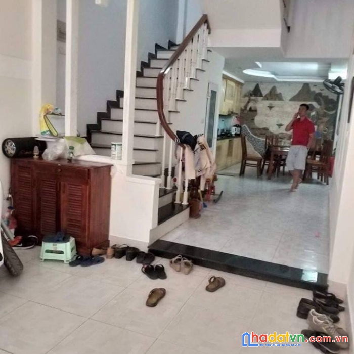 Bán nhà trần đại nghĩa, phân lô, 2 thoáng, ô tô, kinh doanh, 21.5 tỷ. 0983674528.