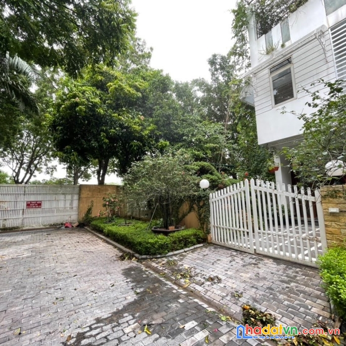 Bán biệt thự palm garden long biên 0909858789