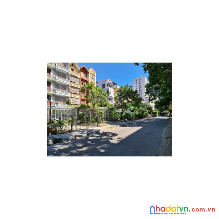 Cực hiếm cầu giấy_ngõ to như phố, vỉa hè_ôtô dừng đỗ đường hoàng quốc việt, 45m2, giá 11.9 tỷ