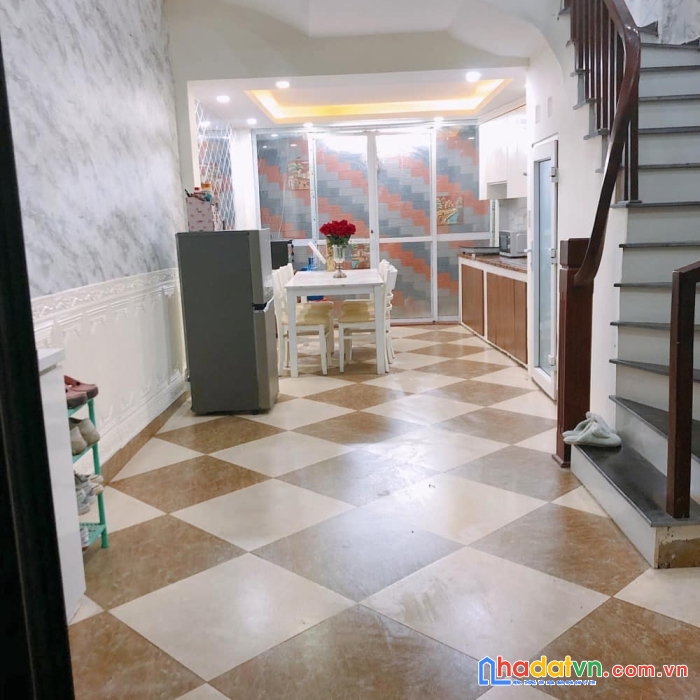 Siêu phẩm hồ tùng mậu _ nam từ liêm
10m ra ô tô.nhà đẹp ở ngay.