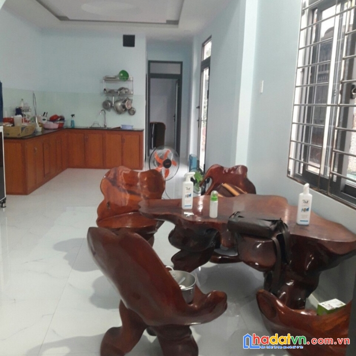 Bán nhà 2 mặt tiền 1t1 lửng đường oto bửu hòa giá rẻ cho nhà đầu tư chỉ 2,4 tỷ