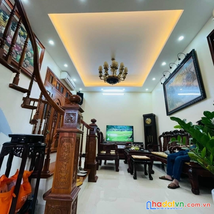 Nhà đẹp hoàng mai ngõ nông ở luôn diện tích rộng nhỏ tiền 38m 4 tầng chỉ 2.65 tỷ