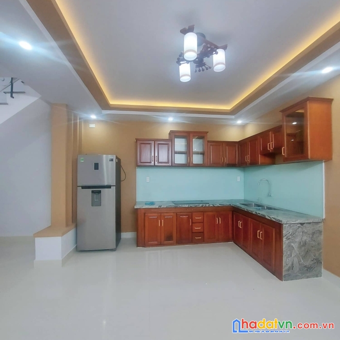 Cần bán gấp nhà 7m5, 3 tầng - 100m2, khu nam việt á, kề sông cận biển.