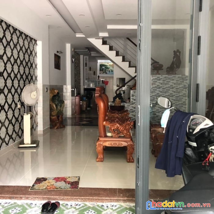 Nhà xe tải đỗ cửa - 4 tầng - 4 pn sát mặt tiền.nhà mới tinh chỉ 6 tỷ