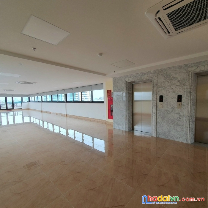 Bán tòa nhà văn phòng mặt phố nguyễn ngọc nại thanh xuân thiết kế cực tỷ mỉ 240m 8 tầng 77.5 tỷ