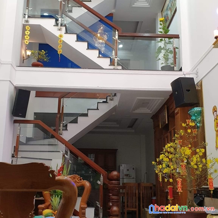 Gấp bán hạ 250 triệu, phan huy ích 4 x 15m, xe hơi vào nhà