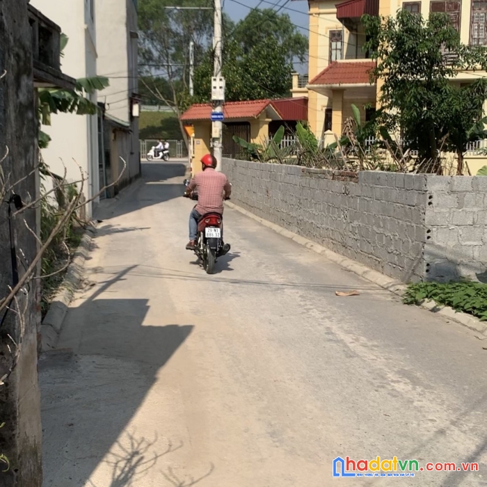 Bán nhanh 93m2 đất kiêu kỵ, gia lâm đường thông rộng 3.5m giáp vin ocean park