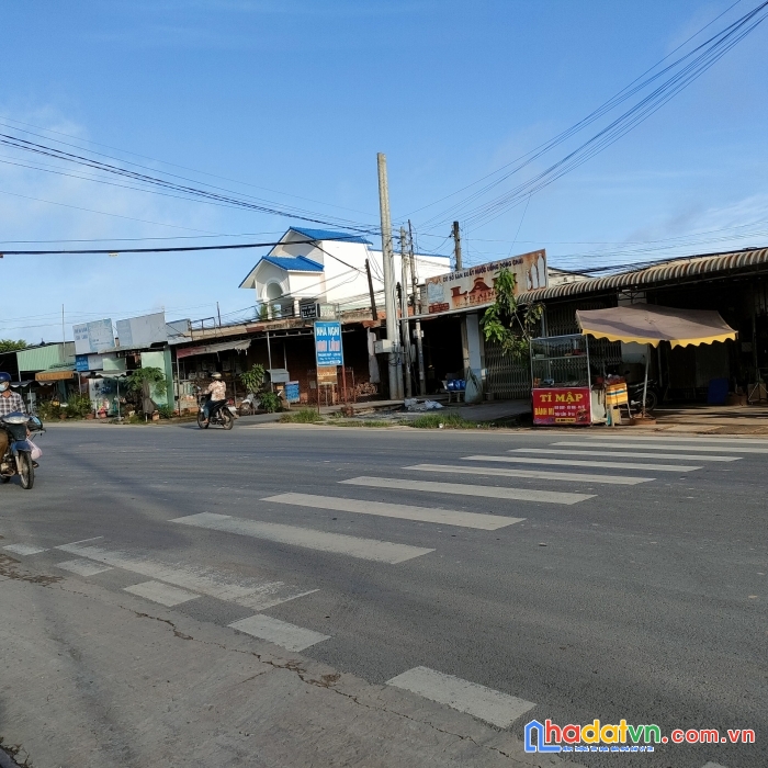Bán nhanh về quê, công chứng trong tháng tặng 2 chỉ vàng lấy lộc