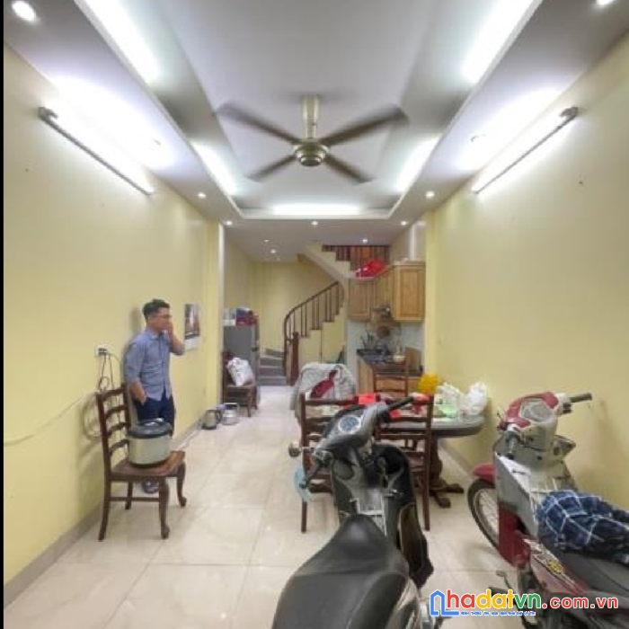 Bán nhà triều khúc - 4 tầng - cách oto tránh 20m - 30m 3.4 tỷ