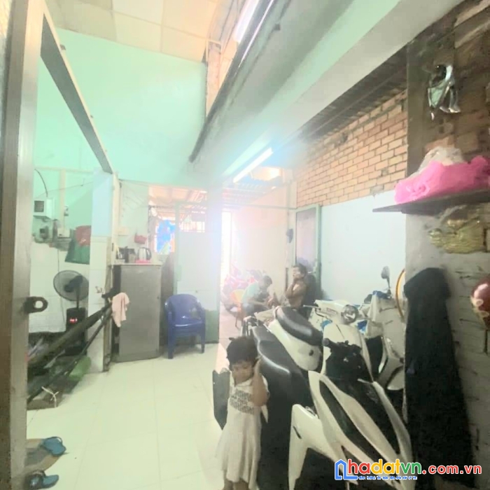 Nhà cũ tiện xây mới,3tầng, đường chiến lược, 97m2, giá 3.7 tỷ