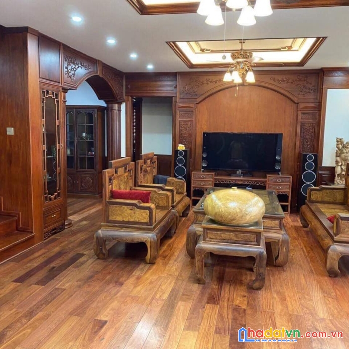 Bán biệt thự sân vườn tây hồ - lô góc - cách phố 50m - vị trí đắc địa - giá đầu tư.