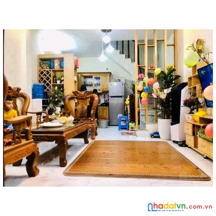 Cần bán gấp nhà riêng phố hoàng văn thái 65m2 x 7.5 tỷ phân lô, hai thoáng, full nội thất