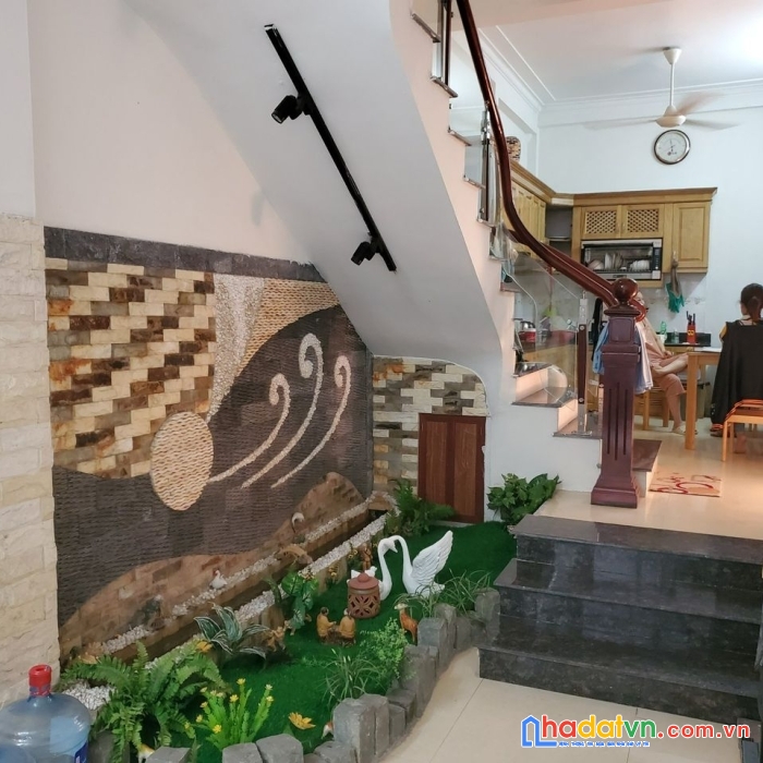 Bác sỹ hạnh bênh viện- tâm anh có nhà bán tại thạch bàn -long biên -diện tích 42m- giá 3.1tỷ