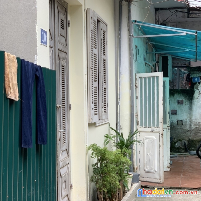 Bán nhà hồng tiến ,long biên 29m2 m2 5 tầng  giá 2.65 tỷ ngõ ba gác chạy quanh