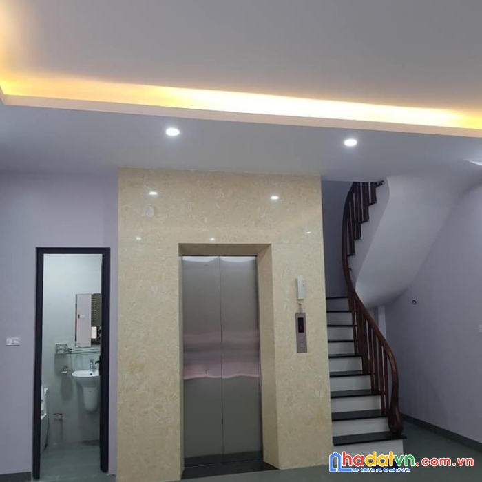 Chính chủ gửi bán gấp nhà mặt ngõ kinh doanh sầm uất  cầu giấy lh 0395332250