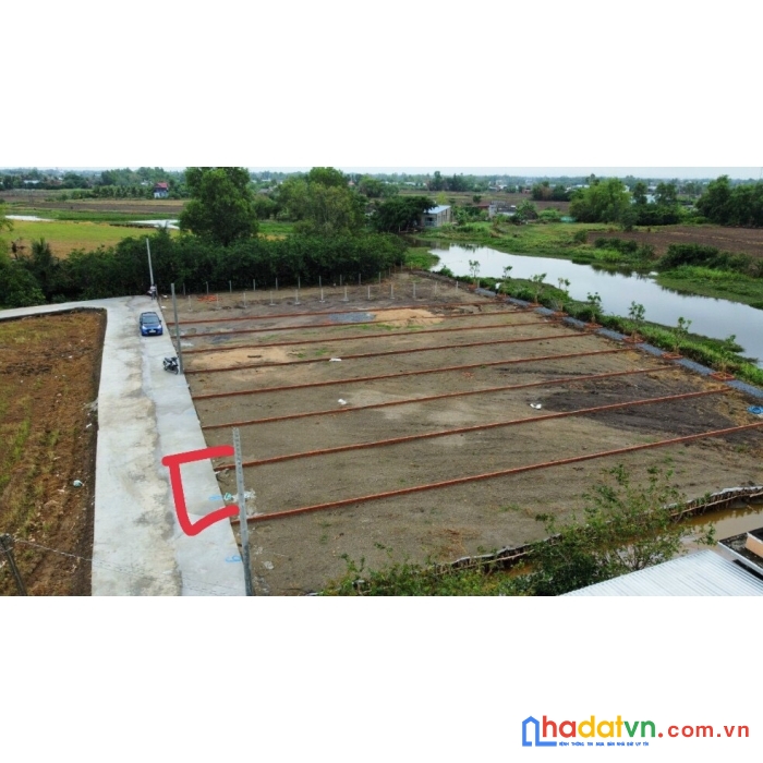 Bán 2 lô liền kề gần tt cần đước giá 1.1 tỷ/ lô