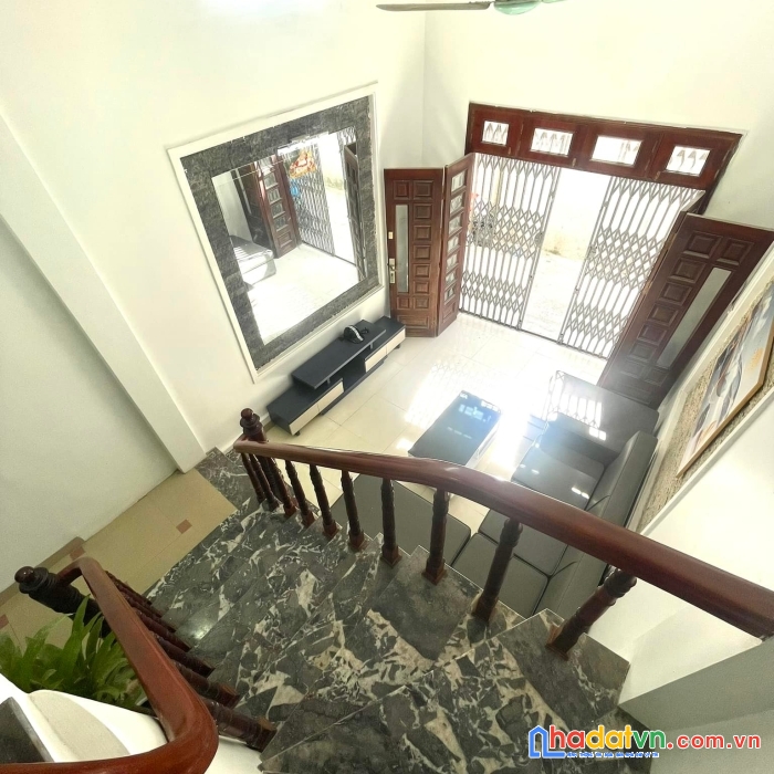 Bán nhà đa sỹ - 4 tầng cực kỳ yên tĩnh - 32m 2.8 tỷ