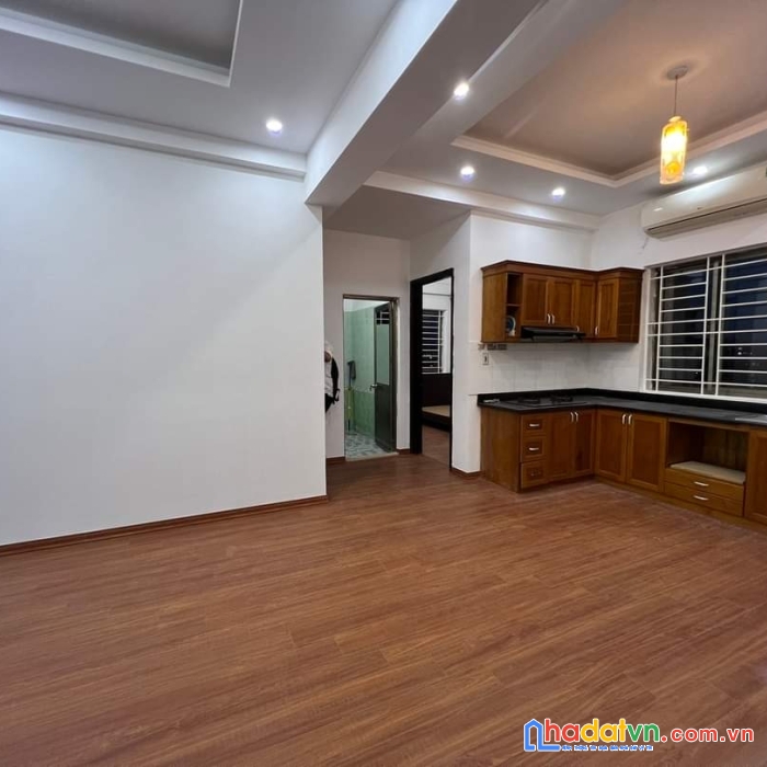 Chính chủ nhờ bán căn nhà chung cư kđt việt hưng– siêu đẹp , hiếm – hàng xóm vinhome 75m2,  giá