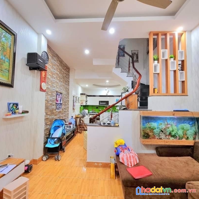 Nghĩa tân 40m2 – phân lô oto tránh –  5 tỷ – ở ngay