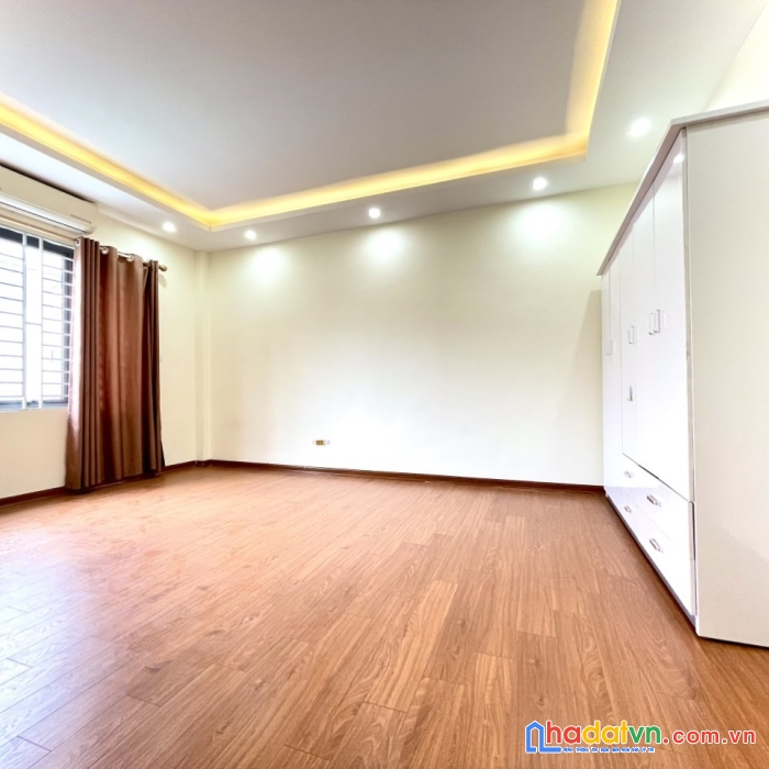 Bán nhà phố lê hồng phong hà đông đường ôtô dt 36m nhỉnh 2 tỷ 0978637436